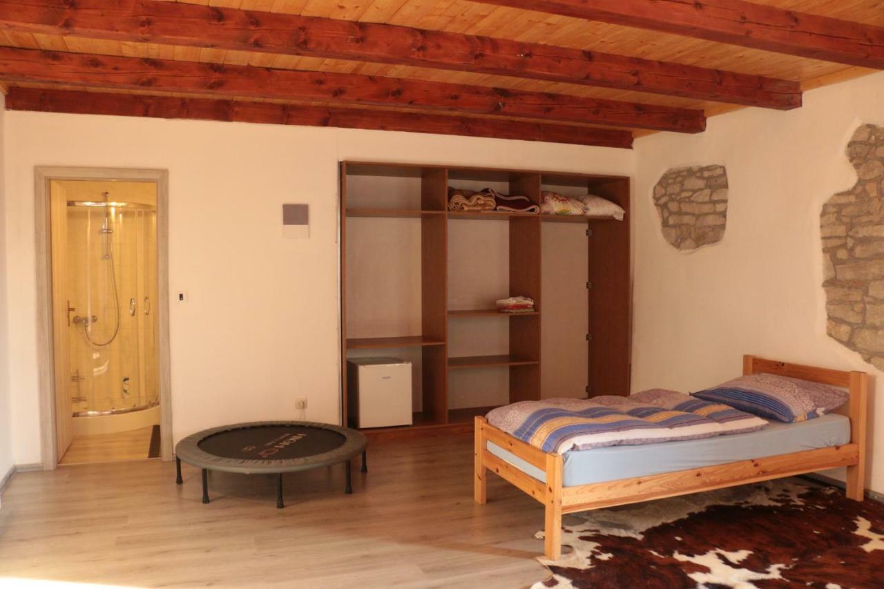 Ferienwohnung Stonehouse Nova Gorica Exterior foto